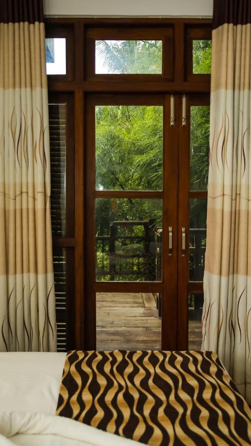 Silver Crown Nature Resort Kombichankulama Екстер'єр фото
