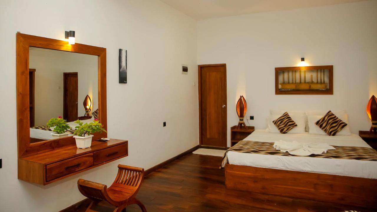 Silver Crown Nature Resort Kombichankulama Екстер'єр фото