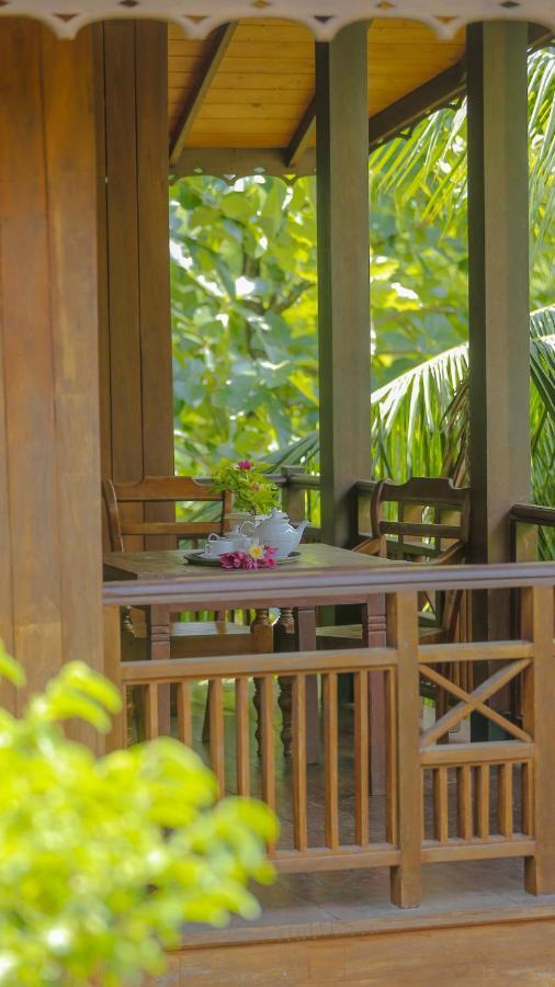Silver Crown Nature Resort Kombichankulama Екстер'єр фото